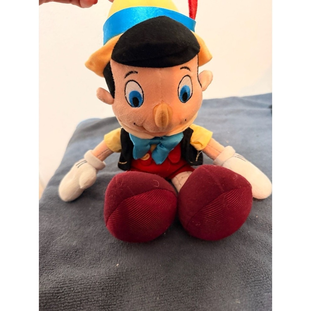 Pinocchio - Disney Store Exclusive Pinocchio 13 Inch Plush